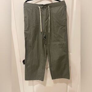 Vuori Sage Green Joggers Size Large